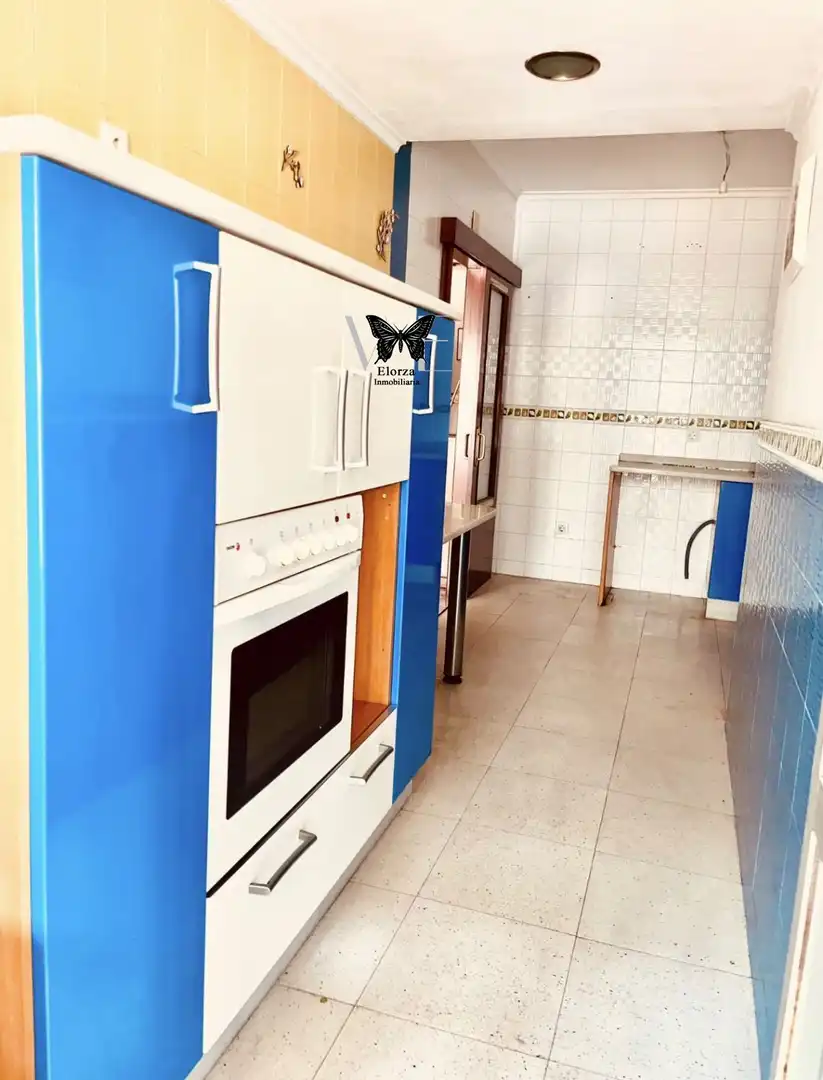 Cocina de Piso en venta en Mieres (Asturias) con Terraza y Trastero
