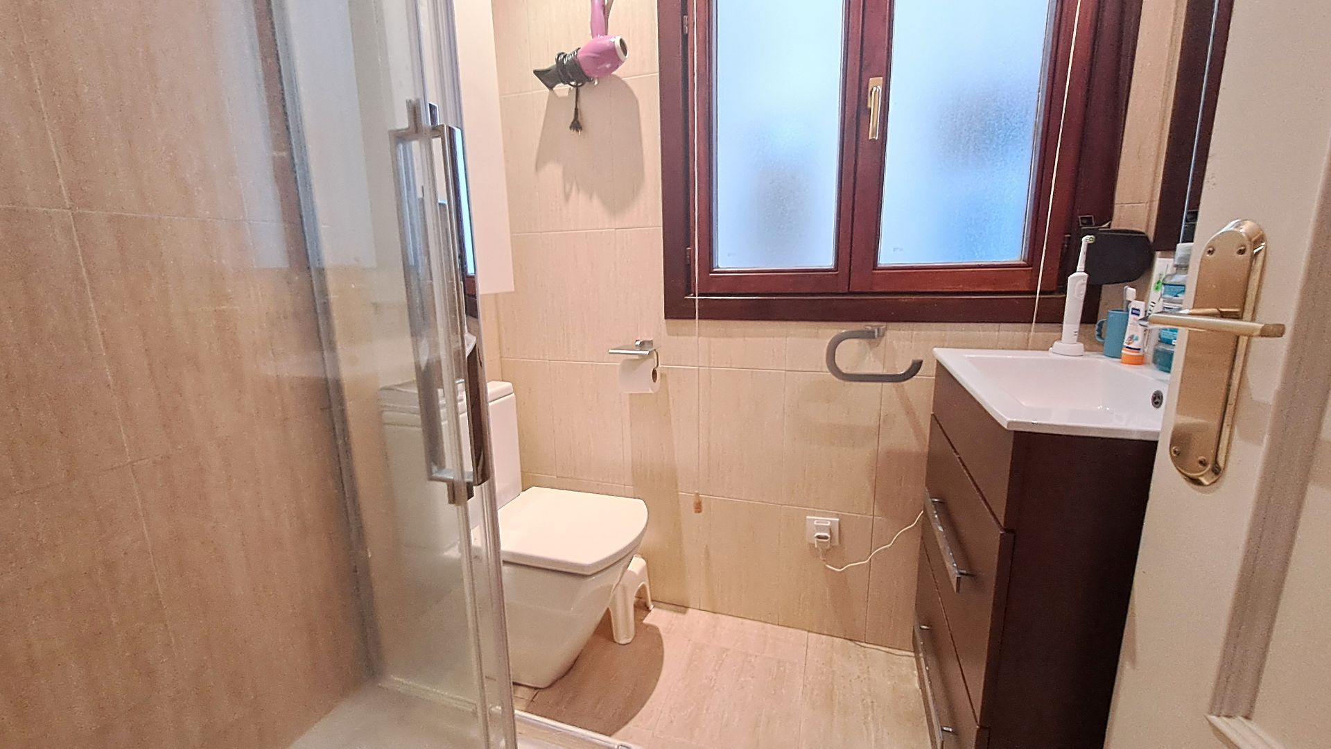 Bathroom of Flat for sale in Bilbao   with Air Conditioner, Heating and Balcony