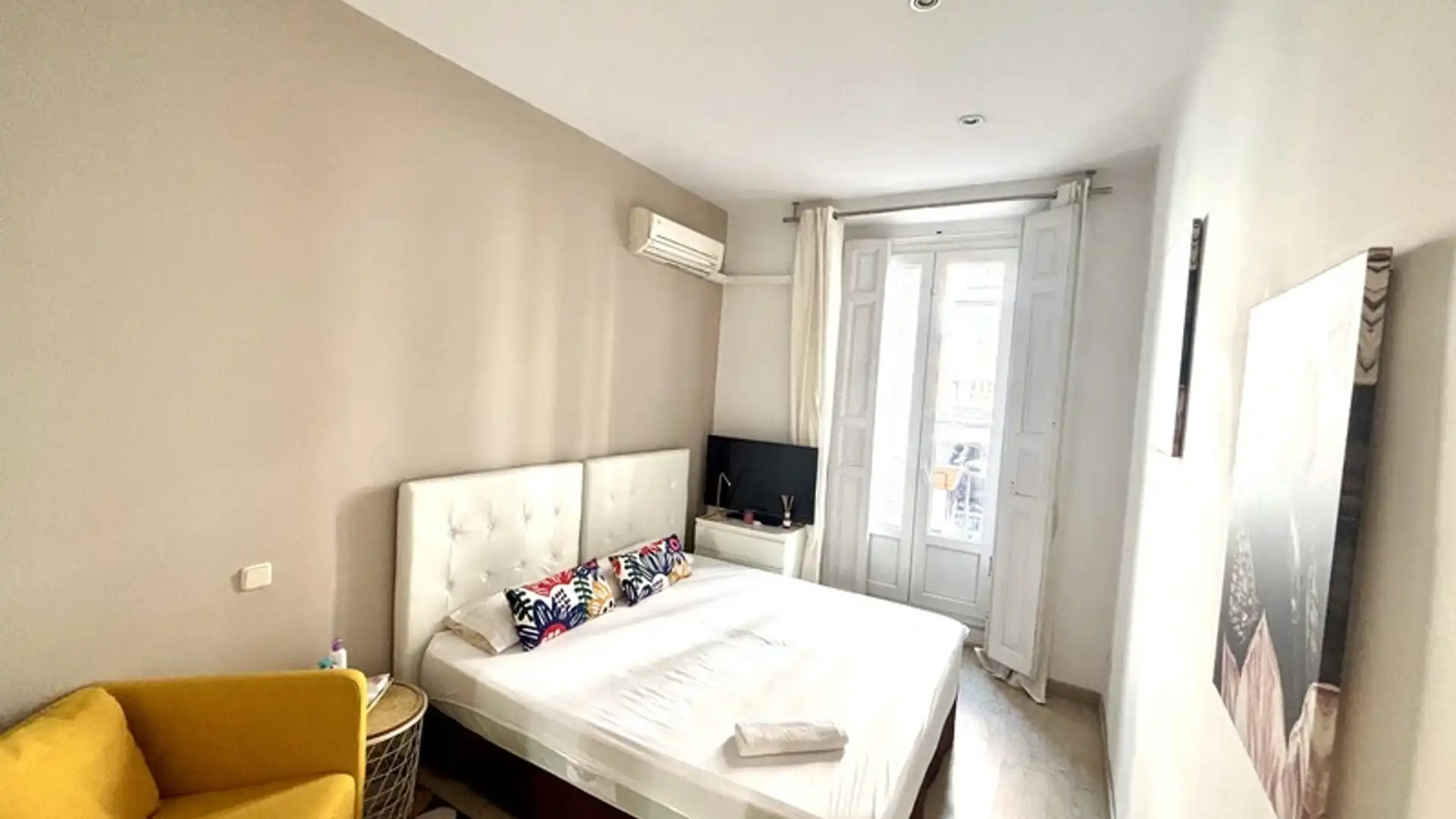 Piso en venta en Universidad - Malasaña