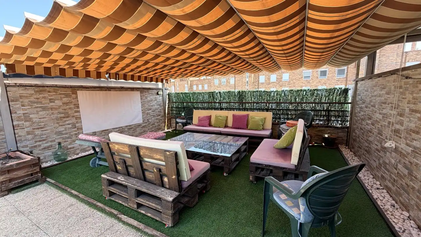 Terraza de Dúplex en venta en Madrid con Aire acondicionado, Calefacción y Parquet