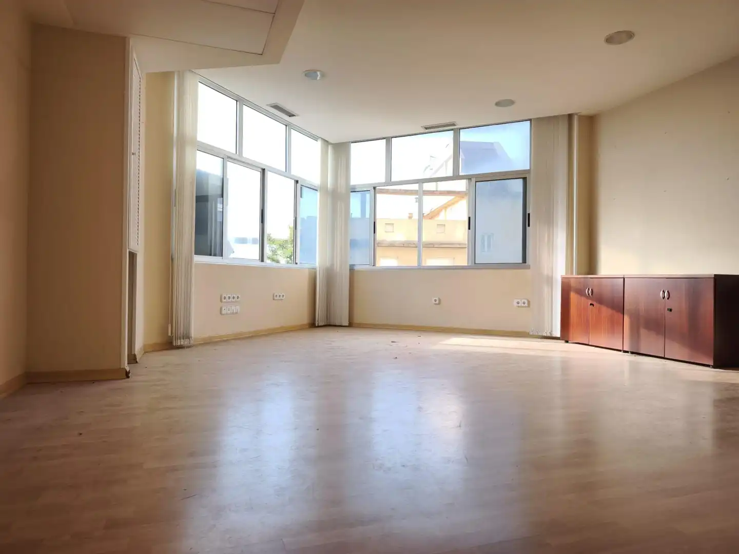 Büro zum Verkauf in Calle del Paraíso, 4, Parque Avenida