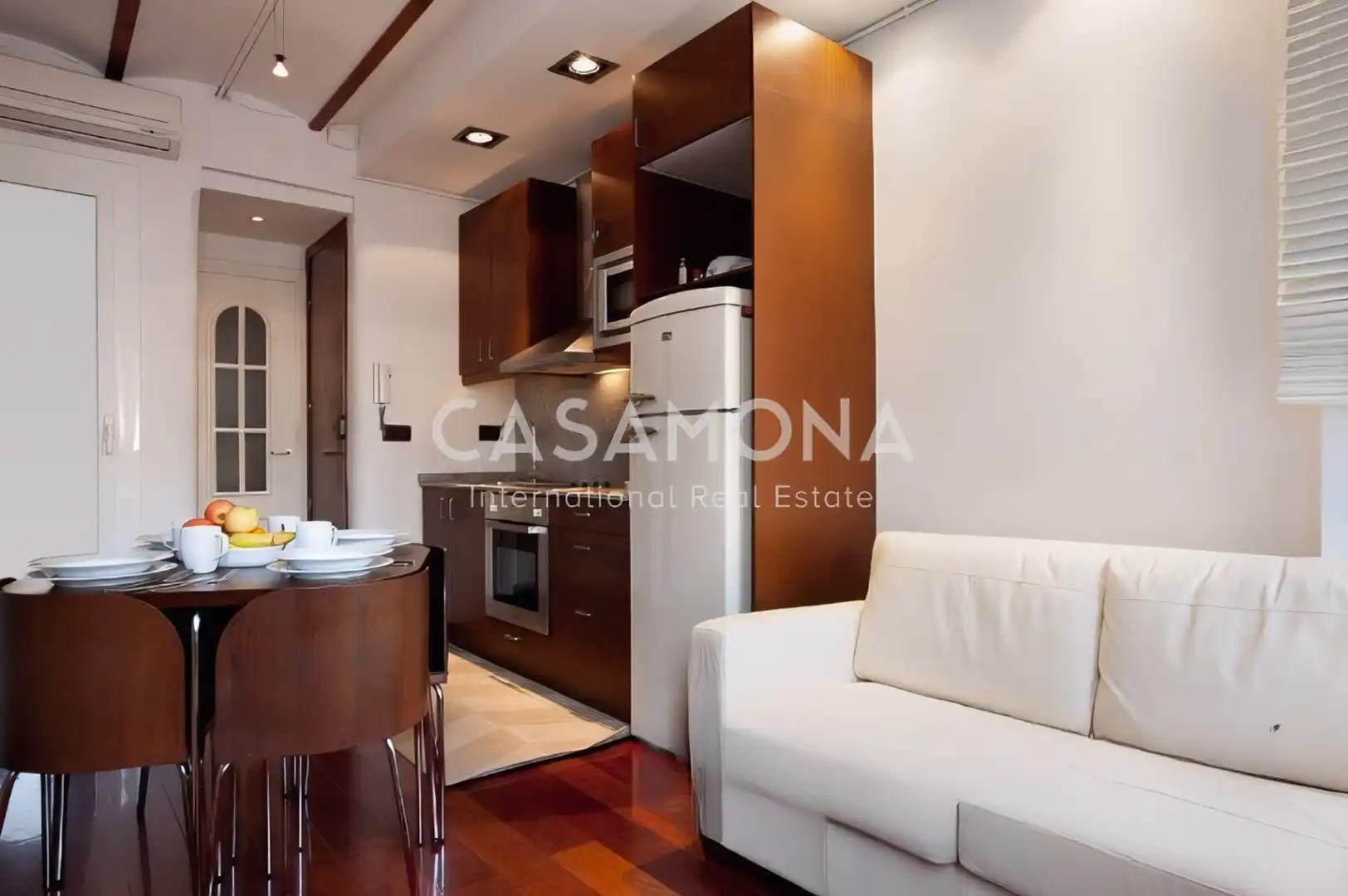 Sala d'estar de Apartament en venda en  Barcelona Capital amb Aire condicionat, Calefacció i Moblat