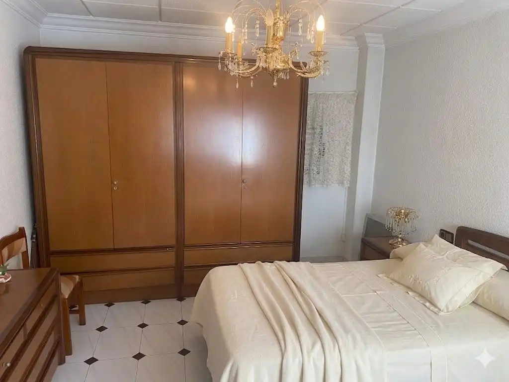 Bedroom of Flat for sale in Silla  with Balcony