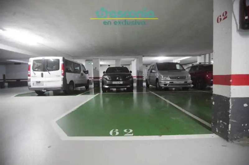 Parking of Garage for sale in Basauri 