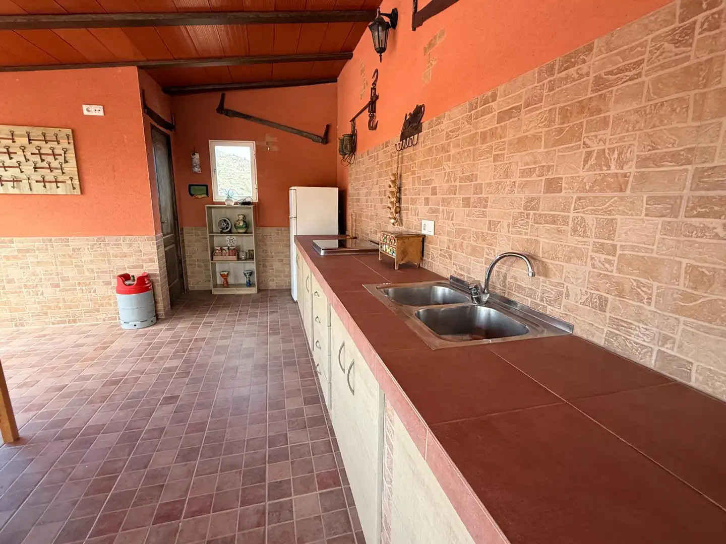 Cuina de Casa o xalet en venda en Aigües amb Calefacció i Terrassa
