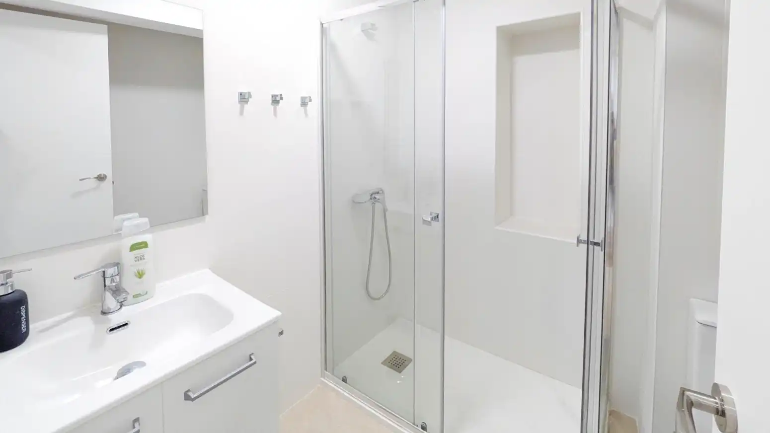 Baño de Piso de alquiler en Santander con Amueblado