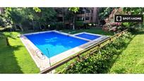 Swimming pool of Flat to rent in Majadahonda  with Air Conditioner, Heating and Furnished