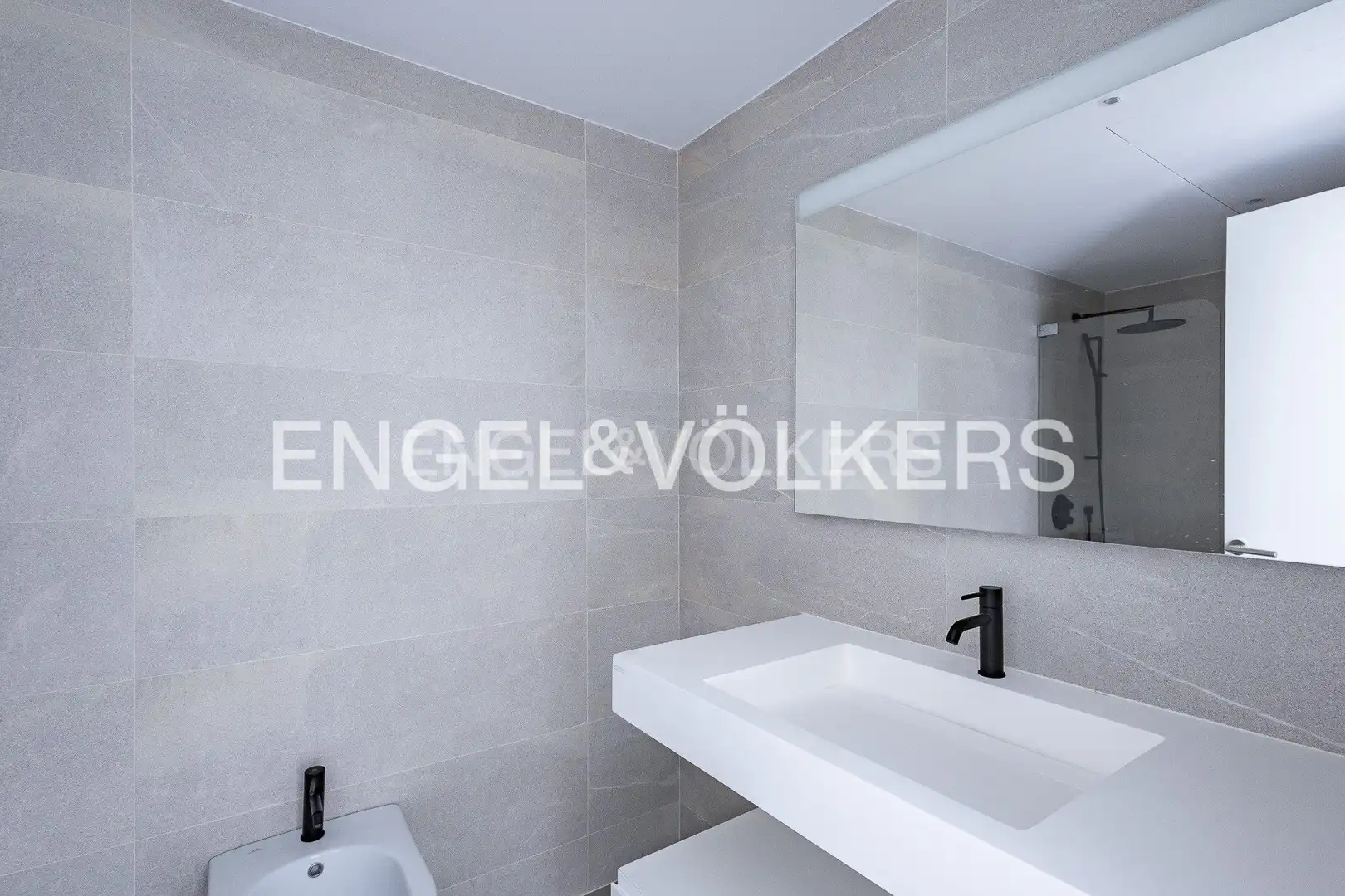 Baño de Ático en venta en Esplugues de Llobregat con Aire acondicionado, Calefacción y Terraza
