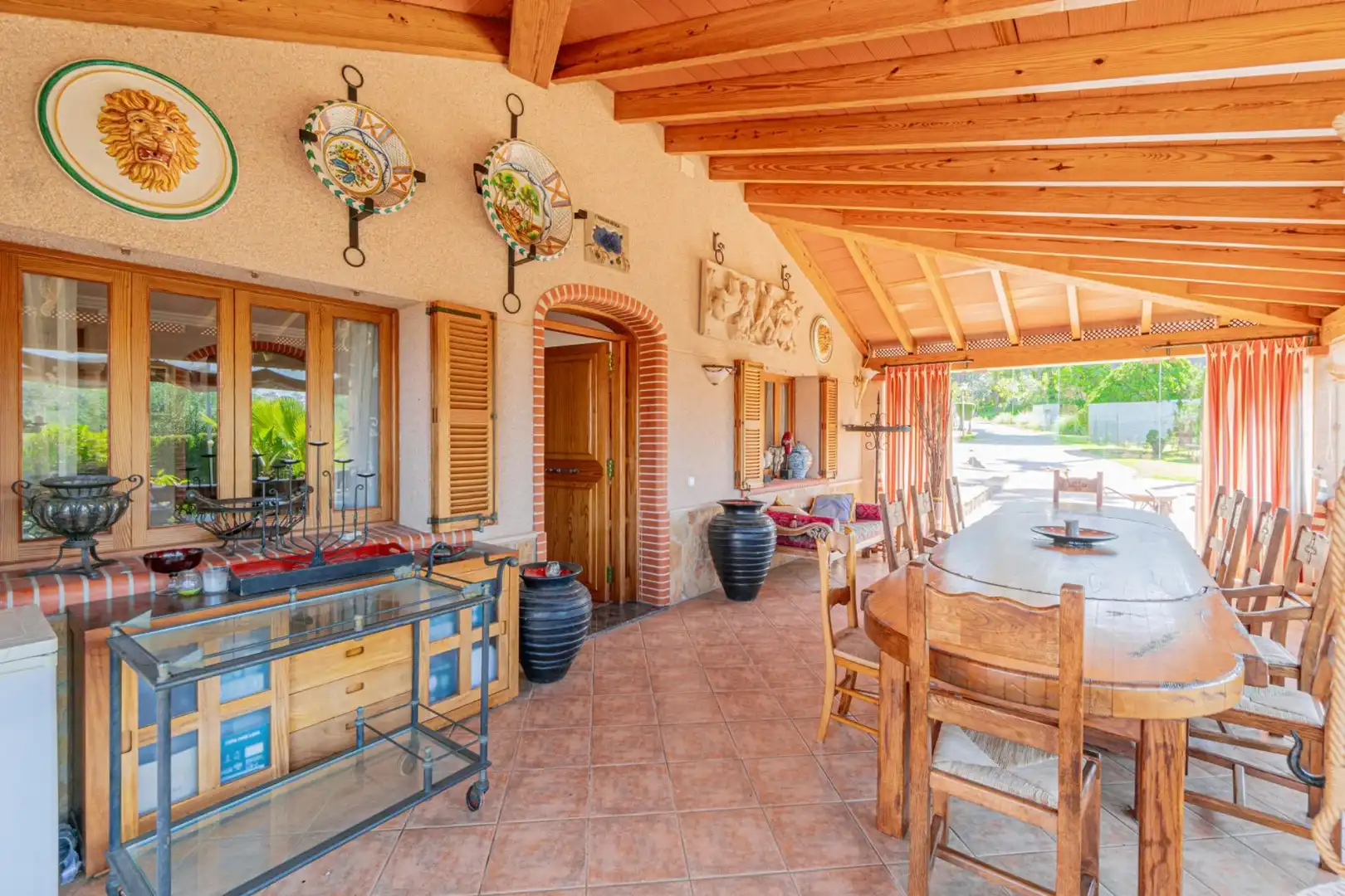 Terrasse von Country house zum Verkauf in  Palma de Mallorca mit Klimaanlage, Privatgarten und Terrasse