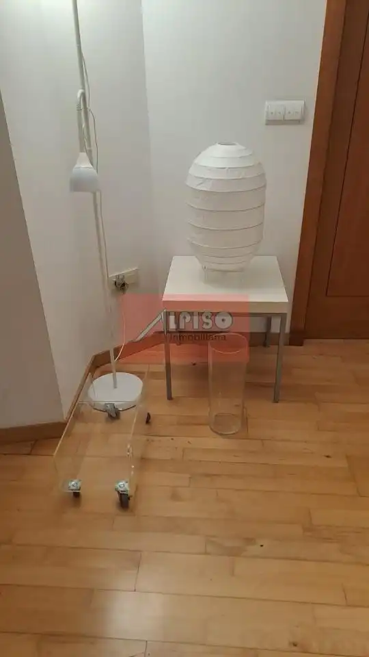 Sala de estar de Apartamento de alquiler en Ourense Capital  con Calefacción, Parquet y Amueblado