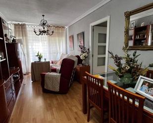 Bedroom of Flat for sale in  Sevilla Capital  with Air Conditioner, Terrace and Balcony