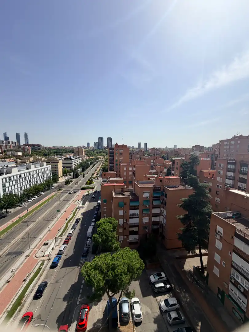 Vista exterior de Piso en venta en Madrid con Aire acondicionado, Calefacción y Parquet