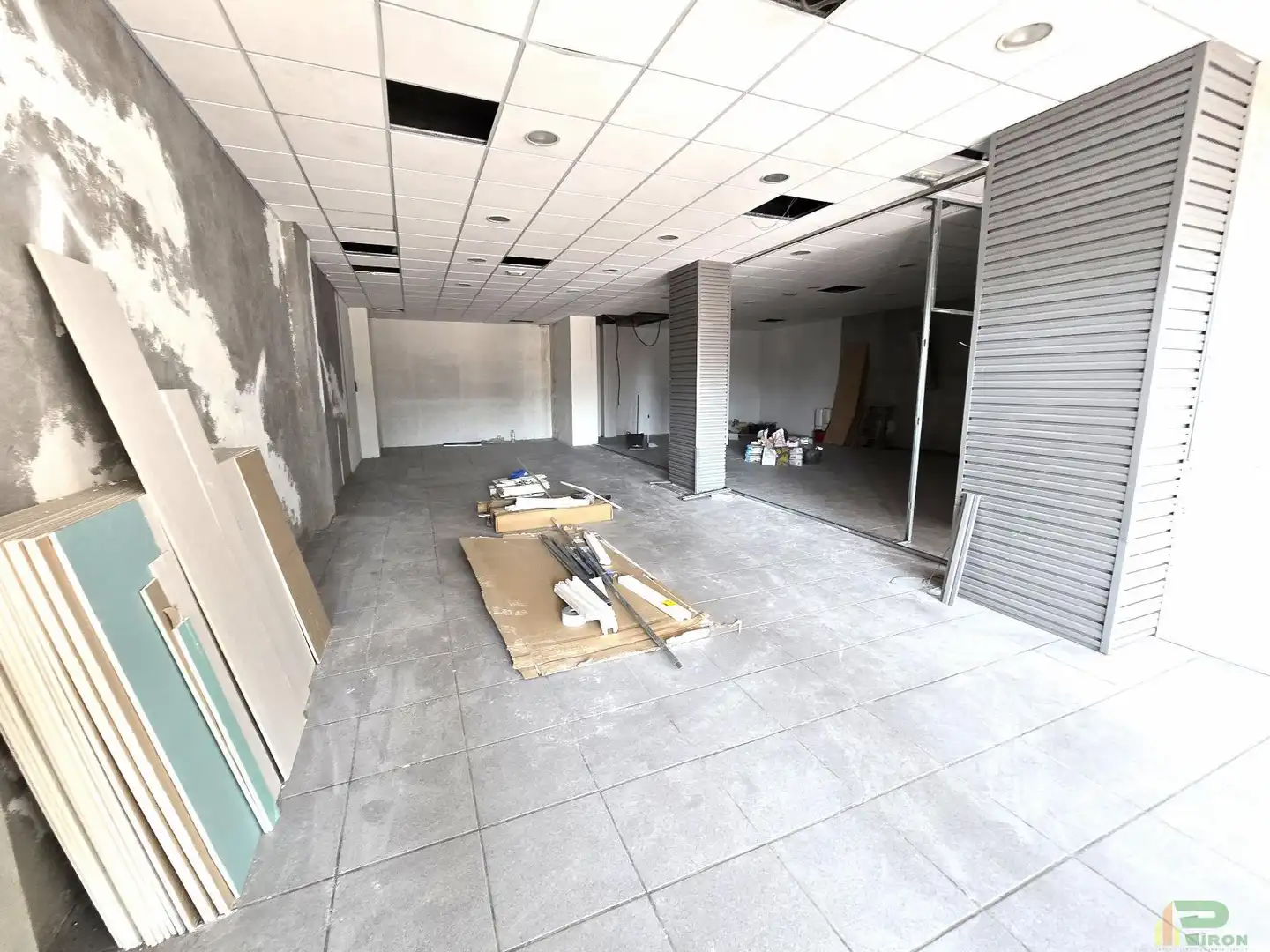 Local comercial en venda a Juan Carlos I, parking michiron, imagen 6