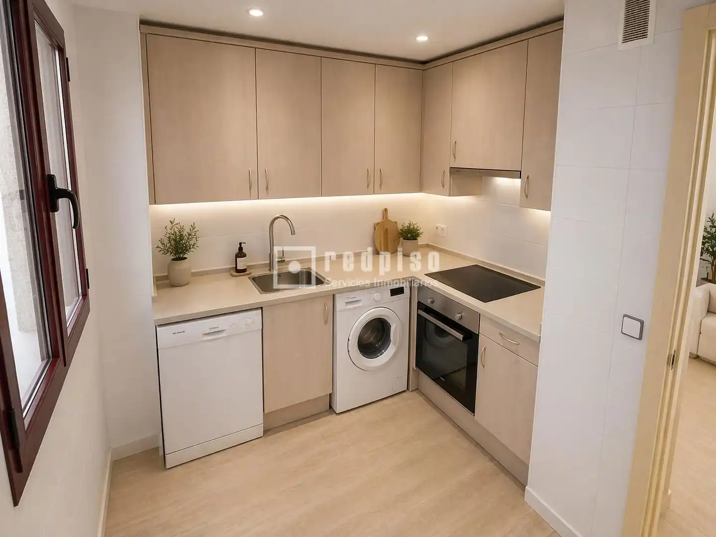 Küche von Wohnung zum Verkauf in Pinto mit Klimaanlage, Heizung und Abstellraum