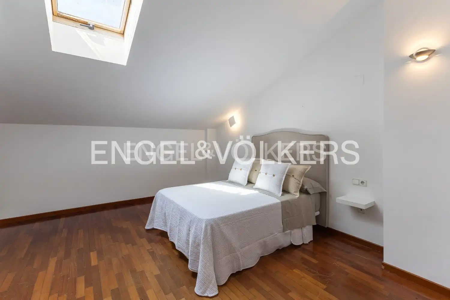 Habitación de Dúplex de alquiler en Alzira con Aire acondicionado, Calefacción y Terraza
