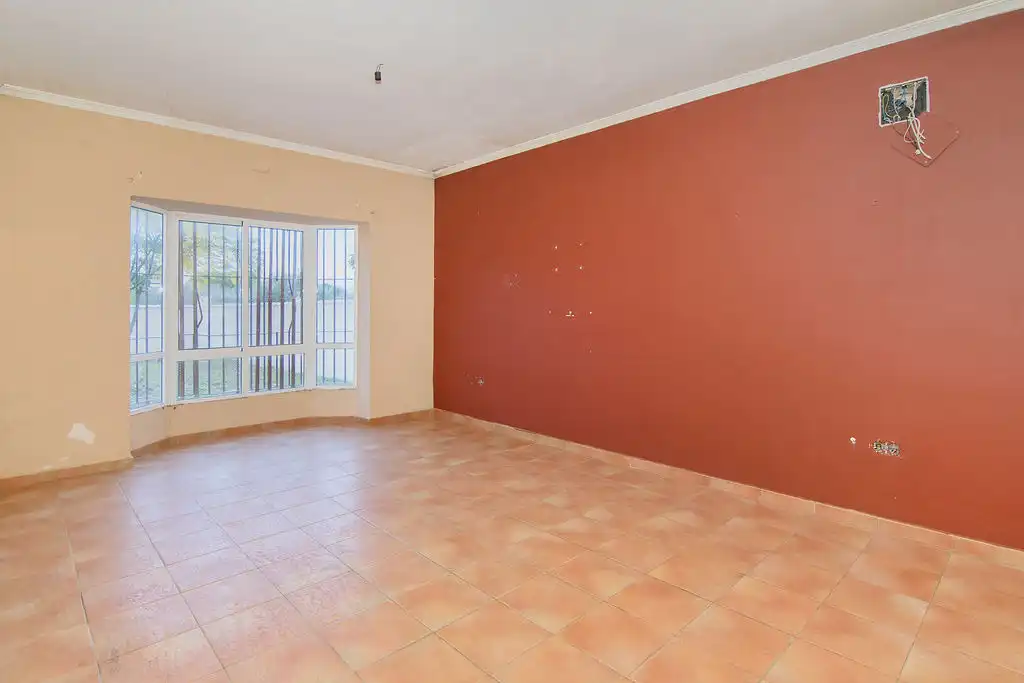 Sala d'estar de Casa adosada en venda en Chiclana de la Frontera
