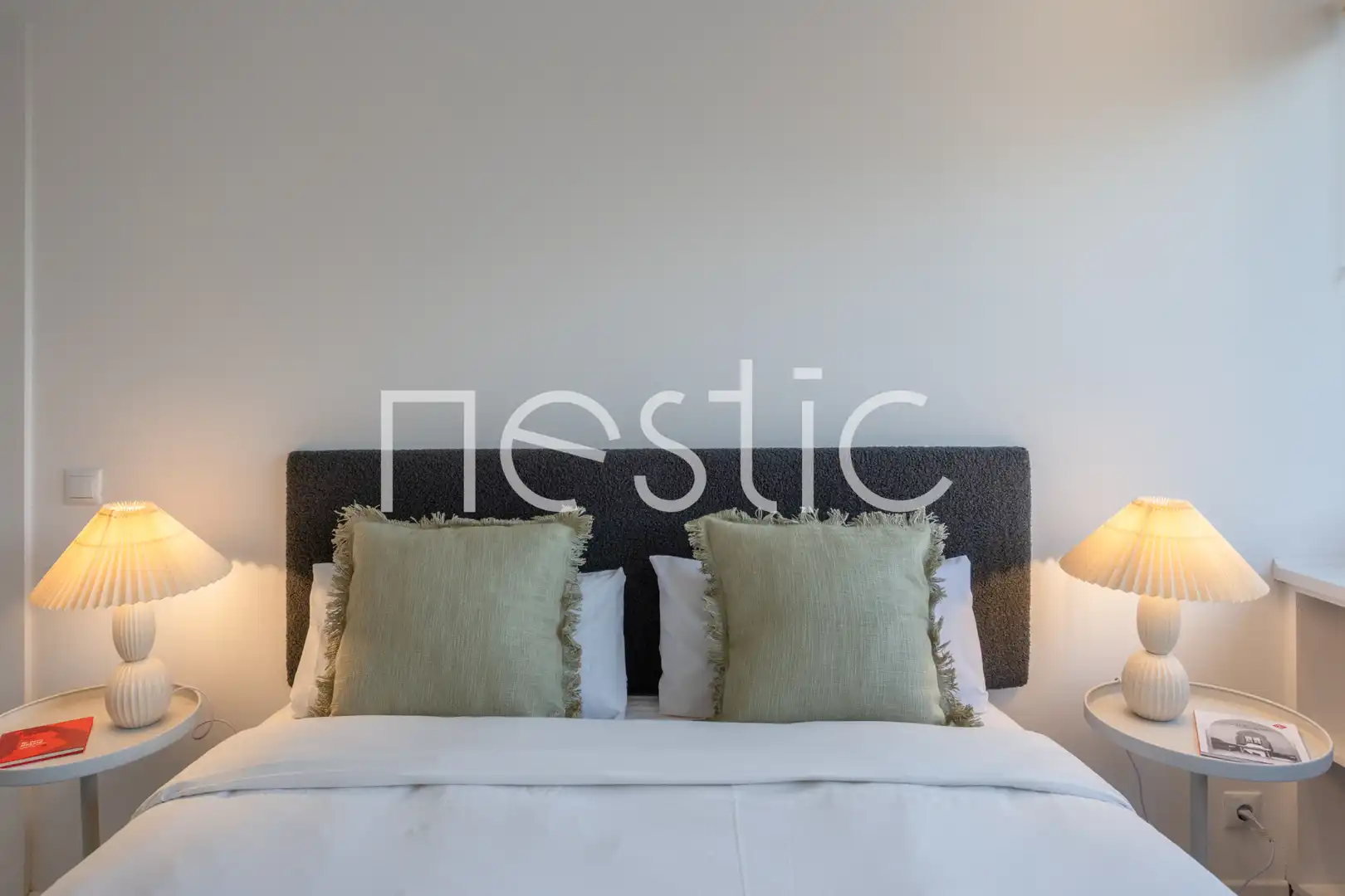 Habitación de Apartamento de alquiler en Madrid con Aire acondicionado, Calefacción y Amueblado