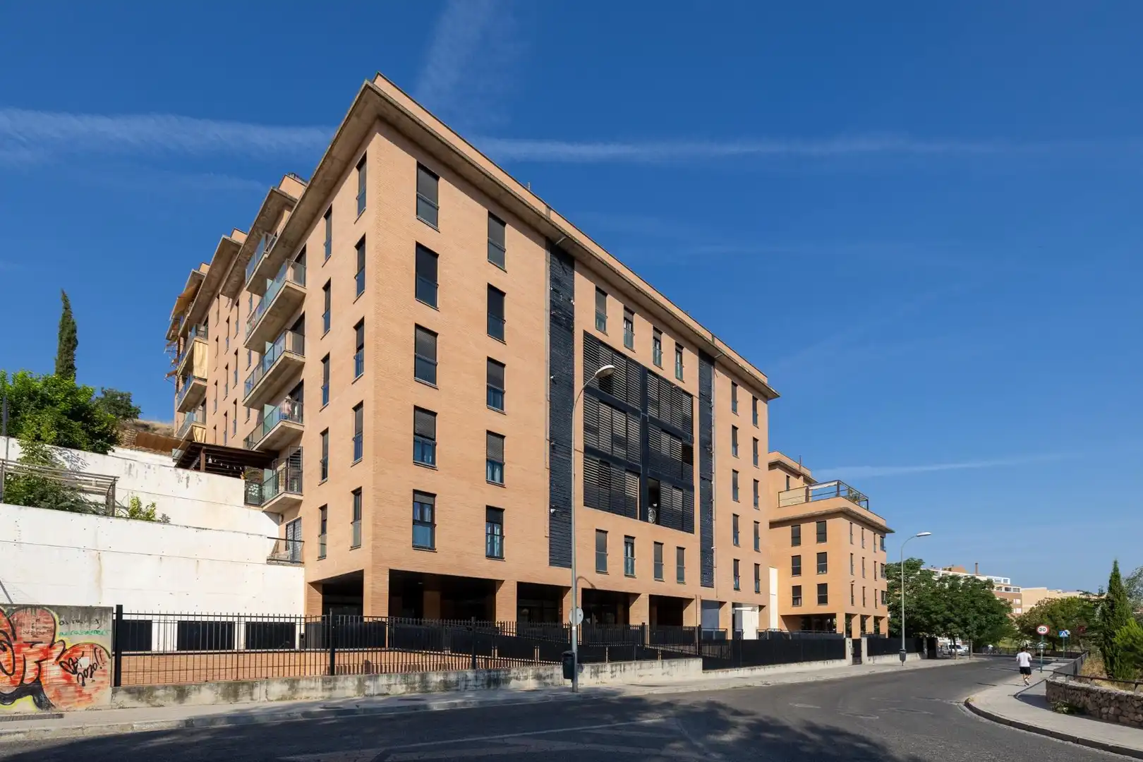 Exterior view of Flat for sale in Granada  with Heating, Terrace and Storage room