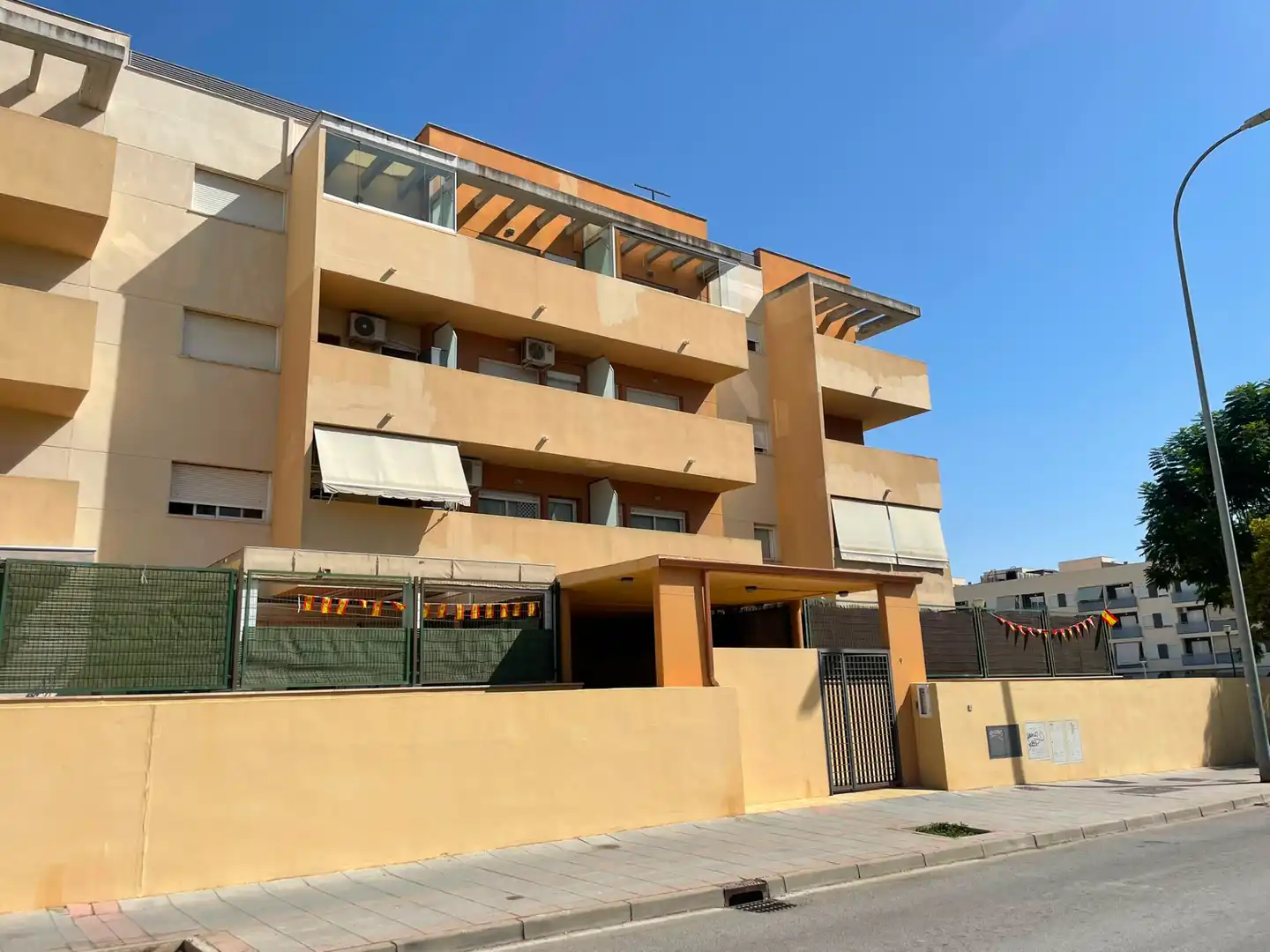 Pis en venda a Calle Pedro Miguel Gonzalez Quijano, 3, Chapín - Campus Universitario - Navinco