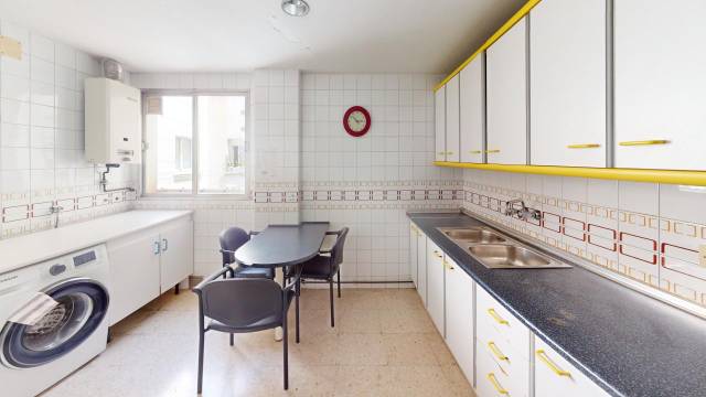 Piso en Venta en Calle Hilera en Perchel Norte