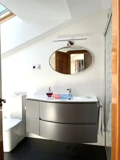 Baño de Casa o chalet en venta en Gijón  con Calefacción, Terraza y Trastero