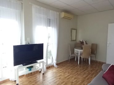 Flat with balcony to rent in Centro