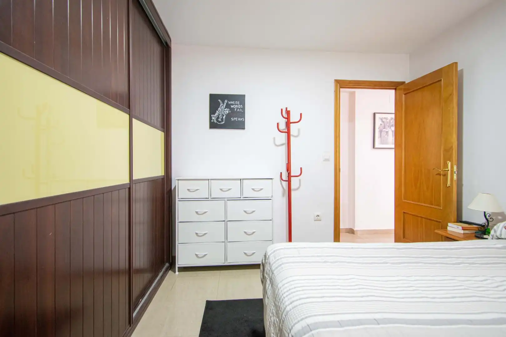 Bedroom of Flat for sale in Sevilla  with Air Conditioner and Terrace
