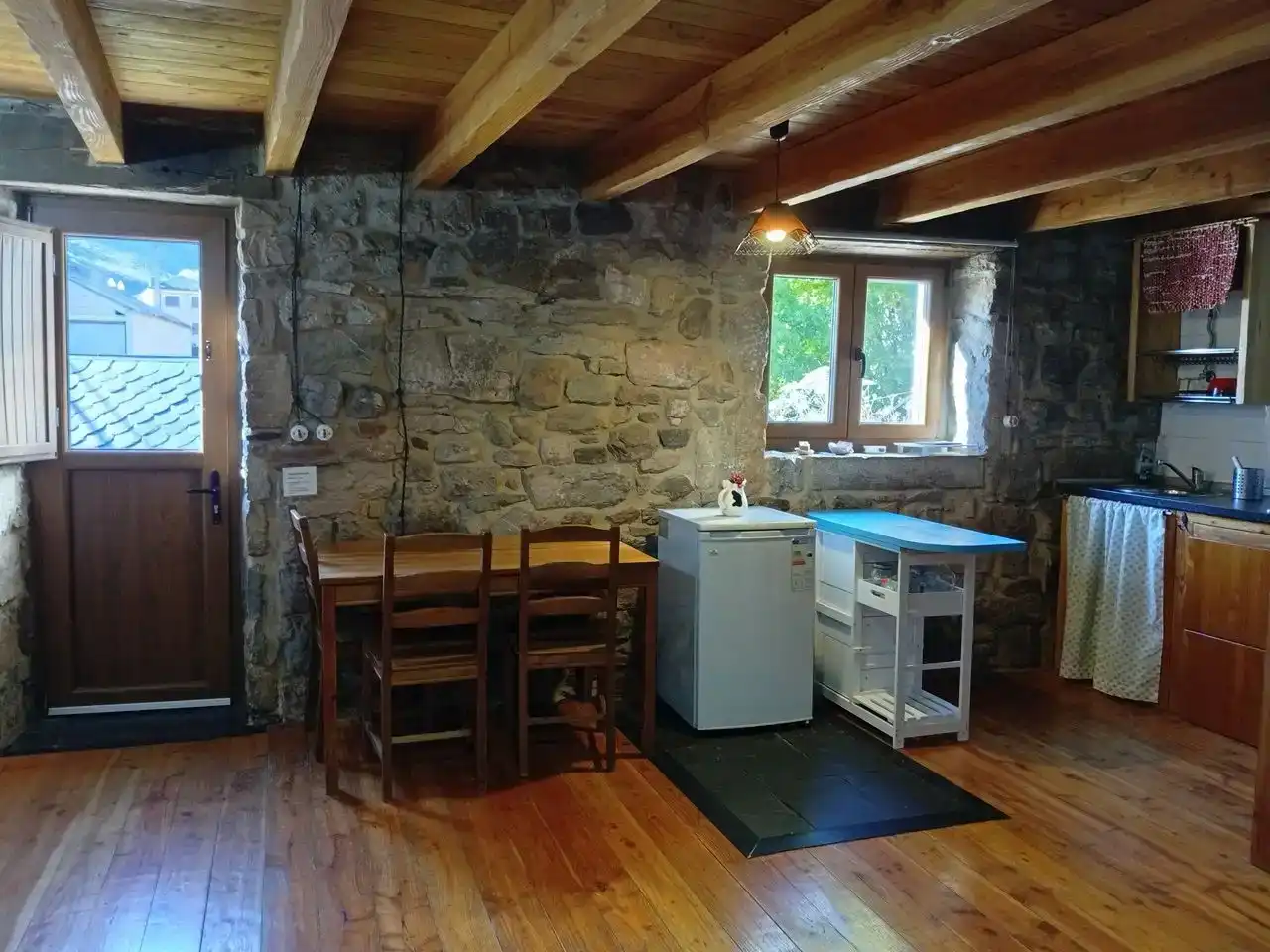 Cocina de Piso en venta en San Emiliano con Jardín privado, Parquet y Trastero