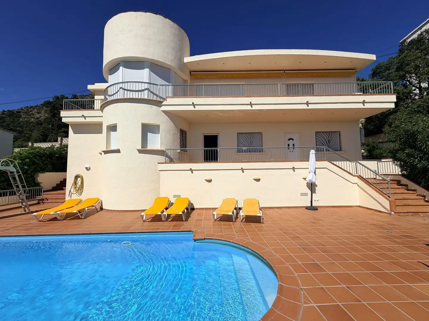 Exterior view of Houses for sale in Roses  with Air Conditioner, Heating and Private garden