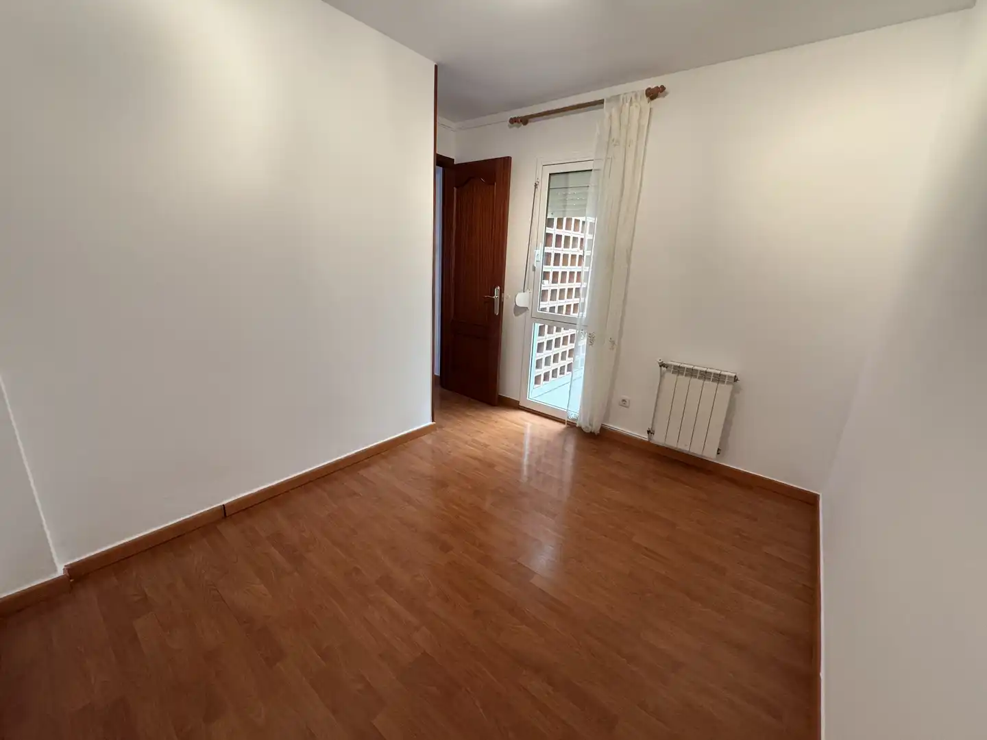 Habitación de Piso en venta en Esparreguera con Calefacción y Horno