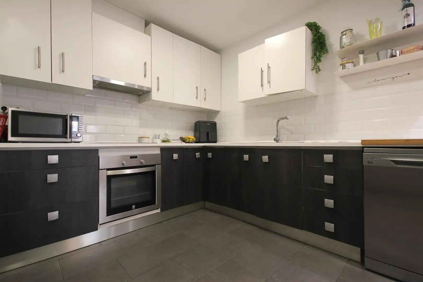 Cocina de Ático en venta en Cerdanyola del Vallès con Aire acondicionado, Calefacción y Jardín privado