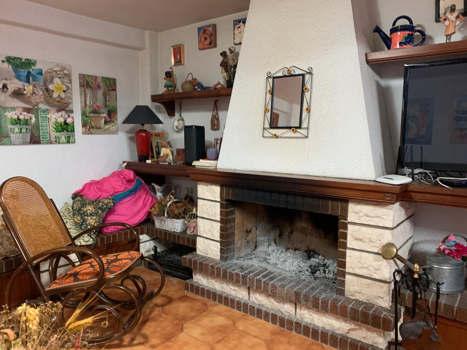 Sala d'estar de Casa o xalet en venda en Petrer amb Calefacció, Jardí privat i Terrassa