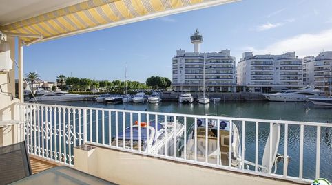 Precioso apartamento vacacional reformado en venta con vistas al canal