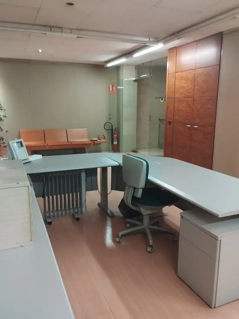 Oficina en venta en NOU, Creu de la Mà