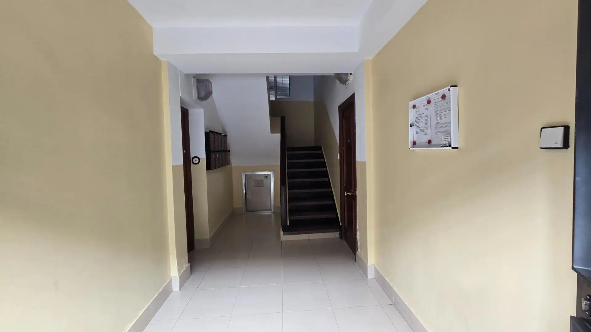 Appartamento con terrazza in affitto a Calle Naranco, imagen 16