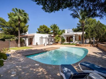 Casa con piscina en venta en Cala Vedella-Cala Tarida
