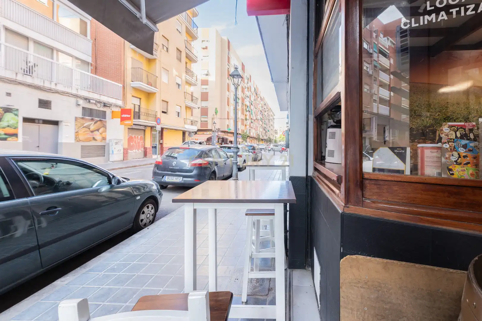 Vista exterior de Local en venta en Valencia con Aire acondicionado y Alarma