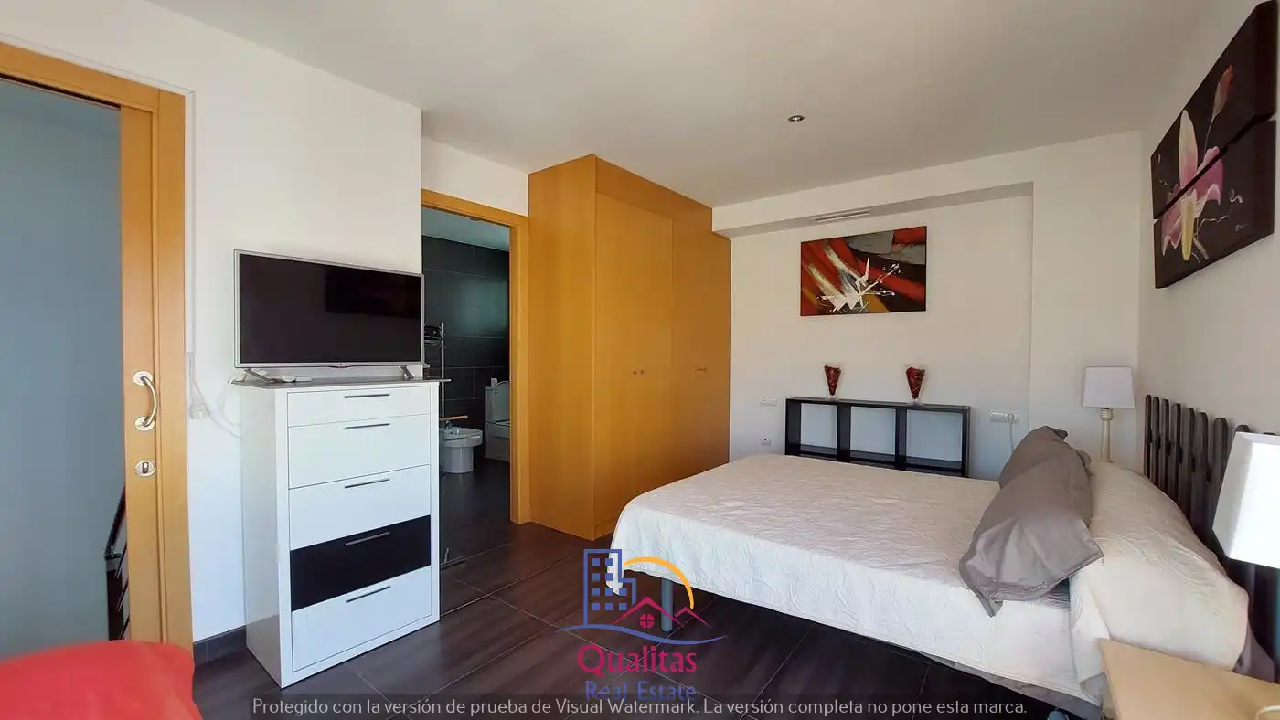 Habitación de Casa adosada de alquiler en Oliva con Aire acondicionado, Calefacción y Terraza