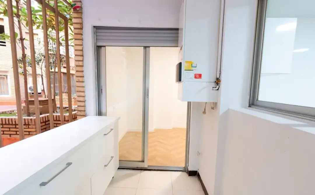 Flat with terrace for sale in Plaça de l'Horticultor Corset, imagen 31