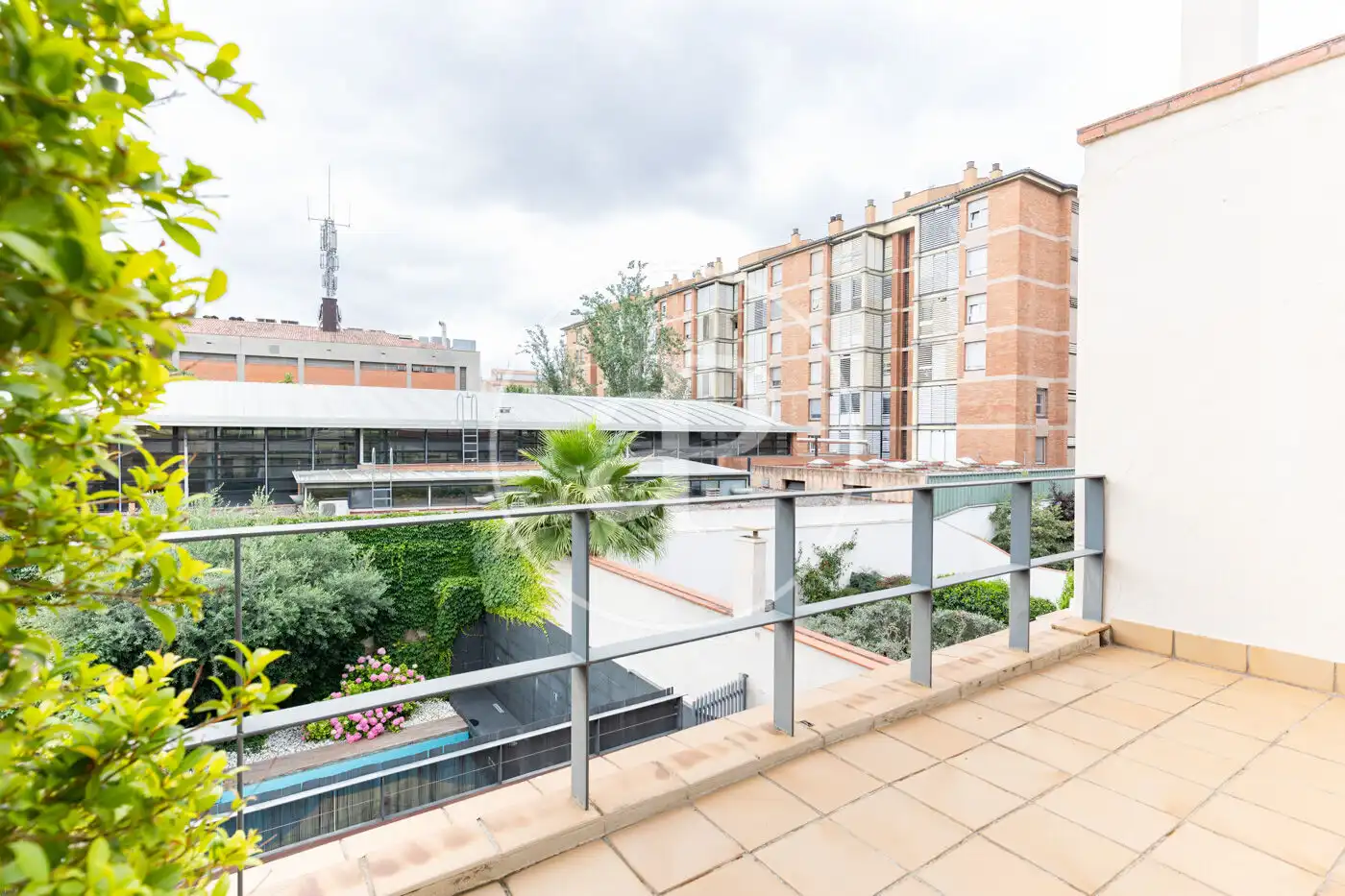 Terrassa de Casa adosada en venda en Sabadell amb Aire condicionat, Calefacció i Jardí privat