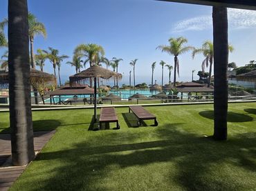 Baixos amb piscina en venda a El Faro de Calaburra - Chaparral