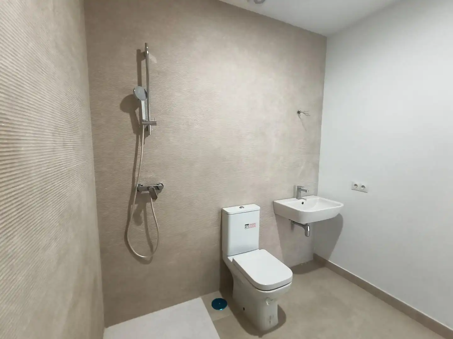 Baño de Piso en venta en Gelves