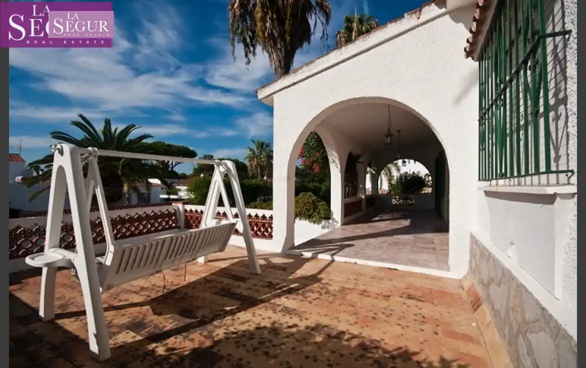 Jardí de Casa o xalet en venda en Conil de la Frontera amb Jardí privat, Terrassa i Traster