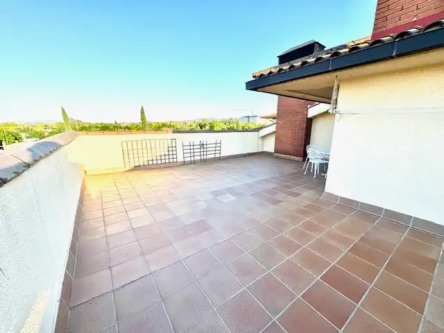 Àtic amb piscina de lloguer a Carrer Aureli Capmany, imagen 2