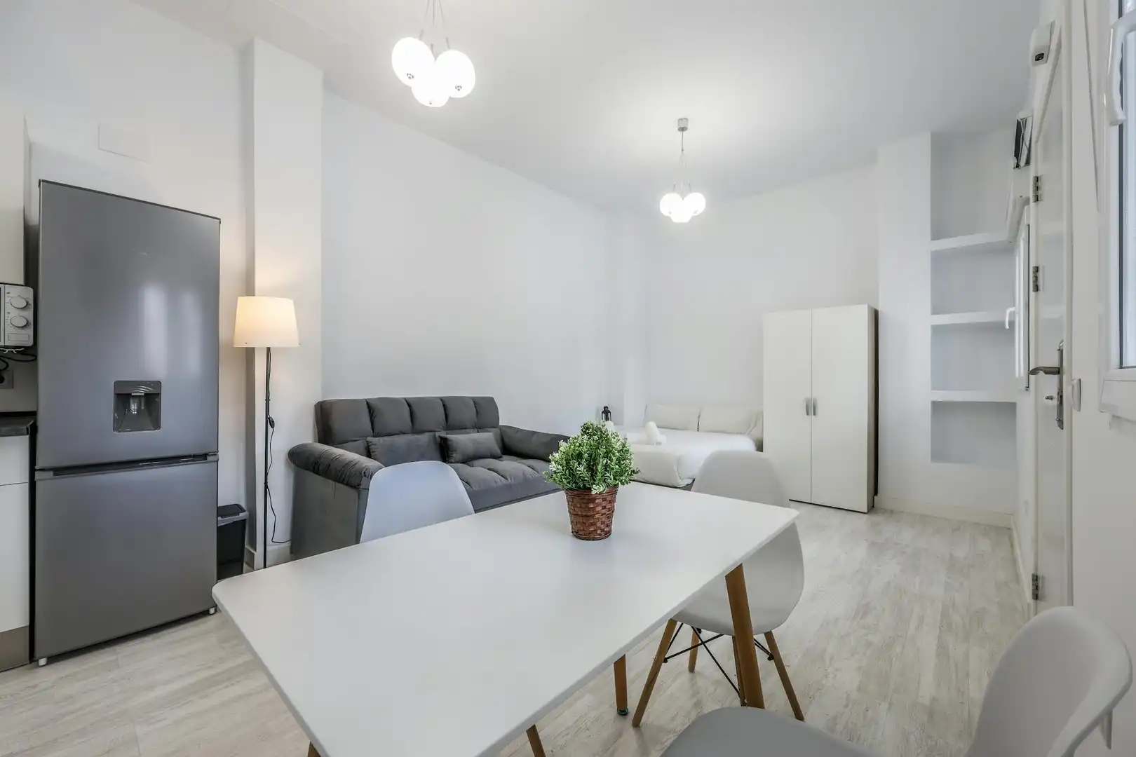 Sala d'estar de Pis de lloguer en Madrid amb Calefacció, Moblat i Rentadora