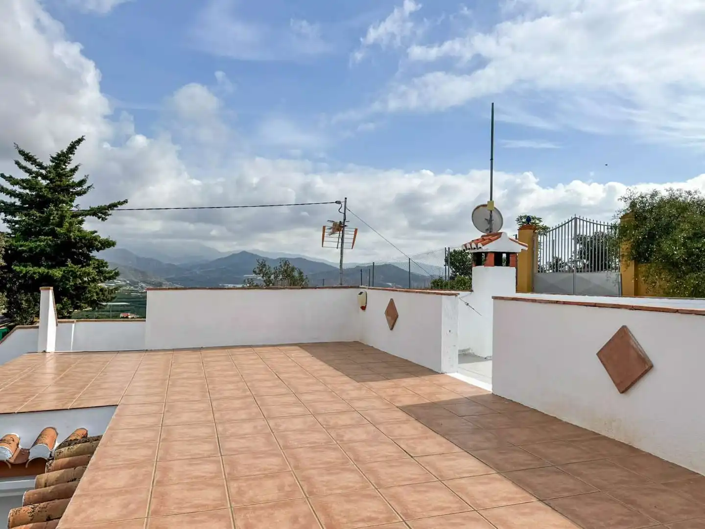 Terrasse von Country house zum Verkauf in Salobreña mit Klimaanlage, Terrasse und Abstellraum
