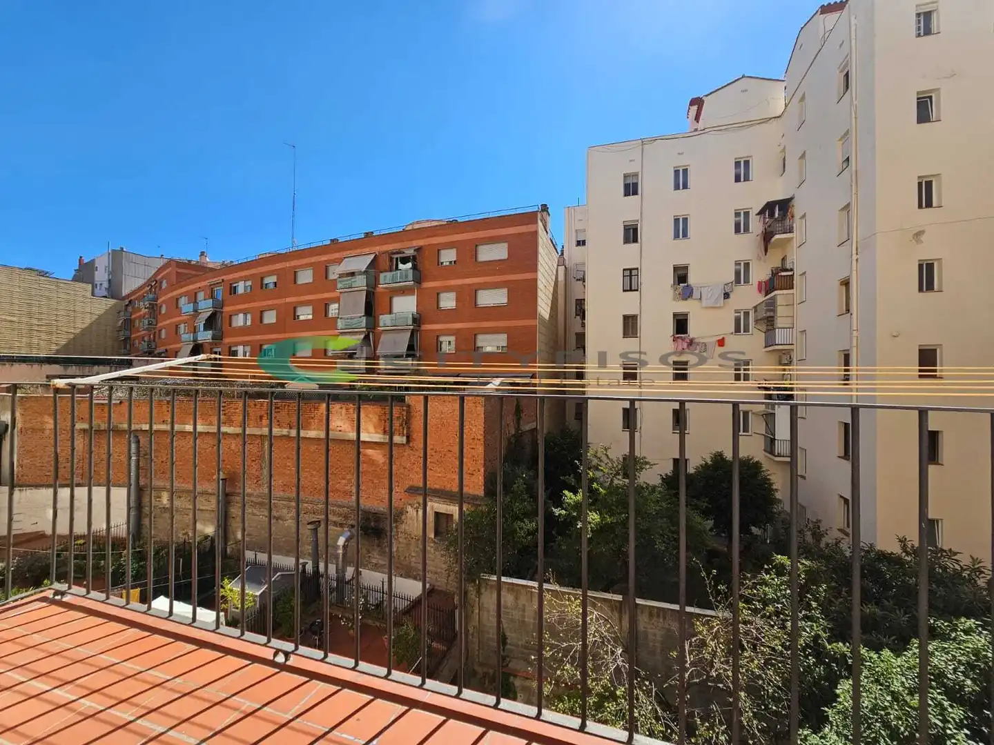Exterior view of Flat for sale in Barcelona  with Heating, Parquet flooring and Oven