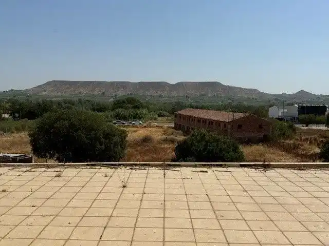 Houses for sale in Torrente de Cinca  with Air Conditioner, Private garden and Furnished