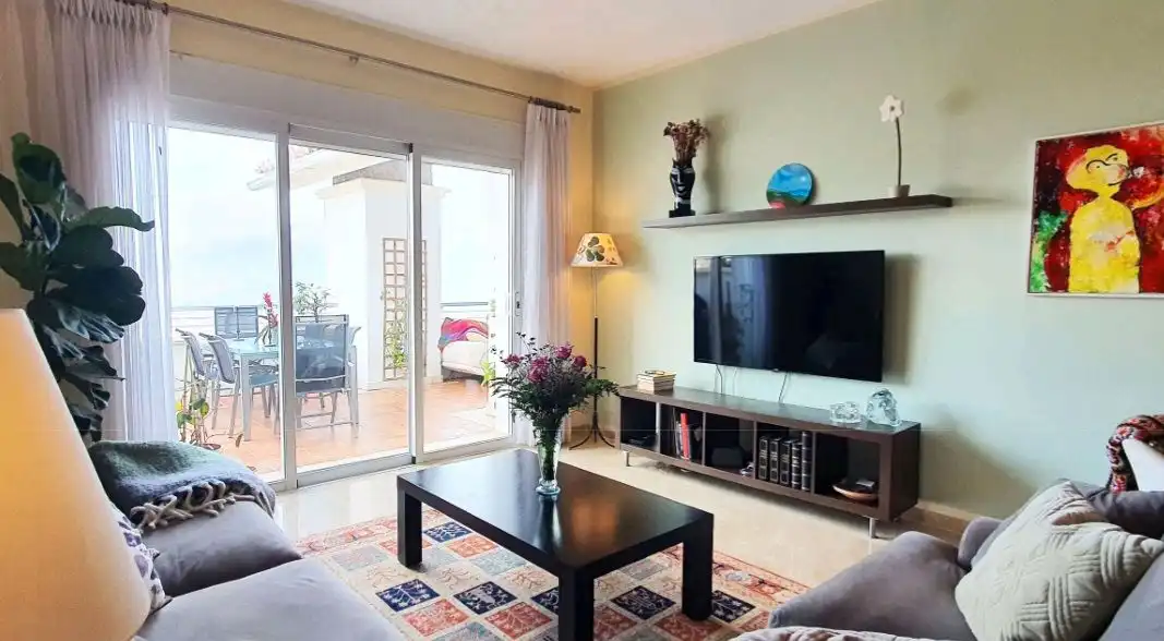 Wohnzimmer von Dachboden zum Verkauf in Mijas mit Terrasse, Abstellraum und Schwimmbad