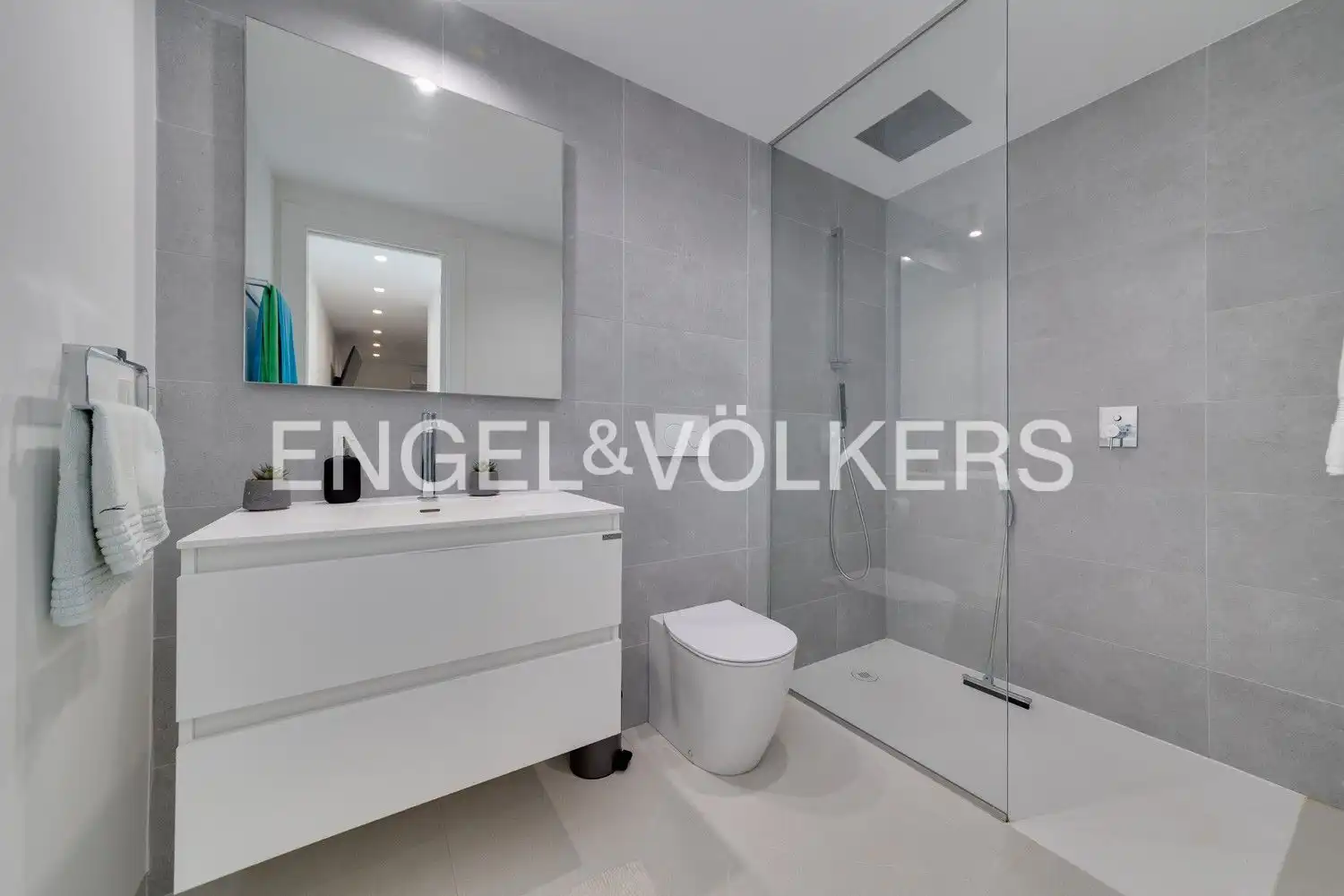 Baño de Finca rústica en venta en Orihuela con Aire acondicionado, Calefacción y Jardín privado